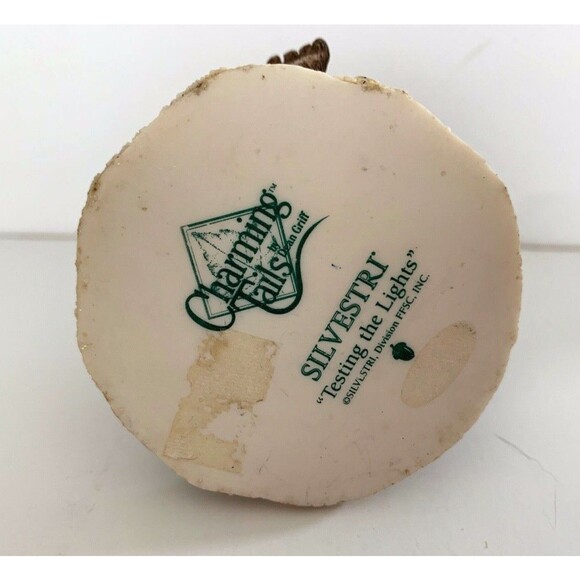 Charming Tails Silvestri Testing the Lights Raccoon Dean Griff Christmas Lights - Picture 7 of 7